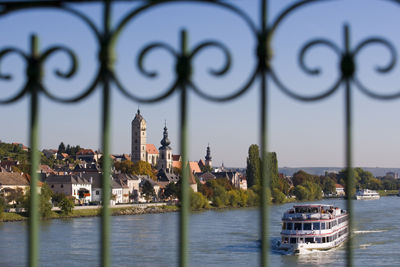 Reizvolle Stadt an der Donau
