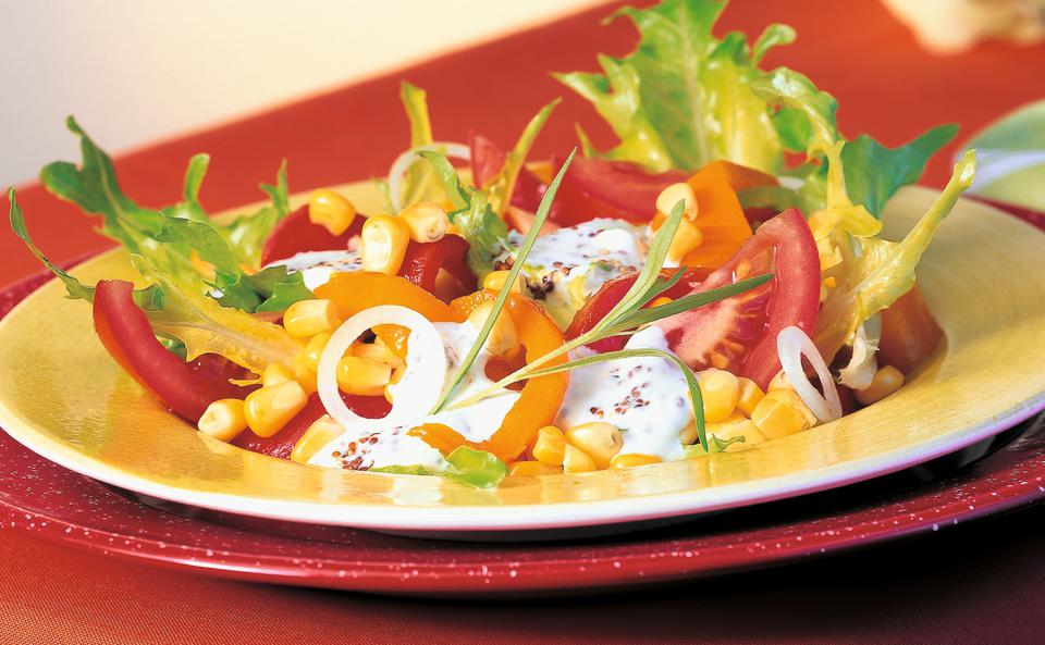Mais-Paprika-Salat mit Senfdressing