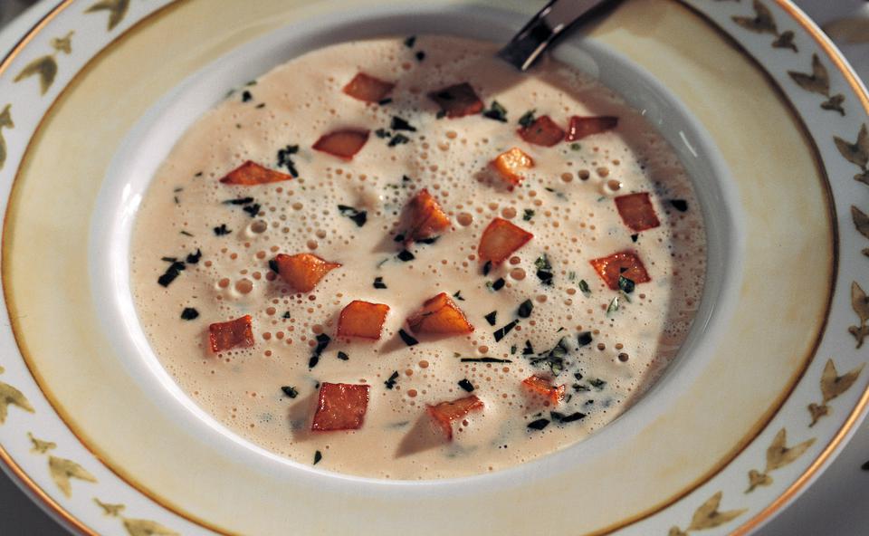 Bohnencremesuppe mit Petersilie