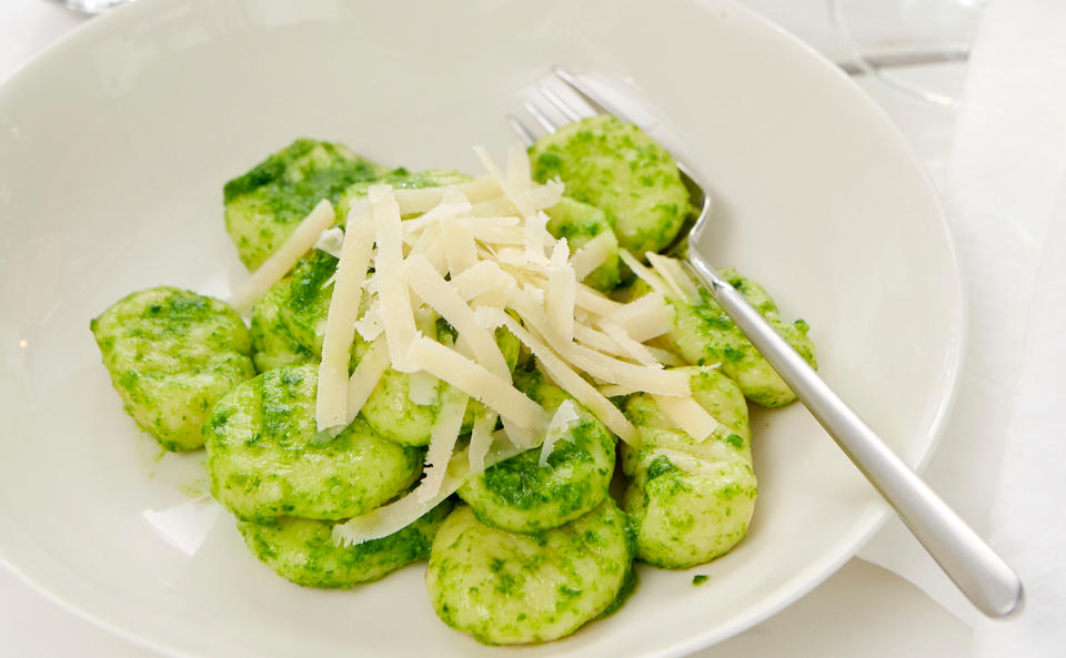 Ricotta-Gnocchi mit Bärlauchpesto