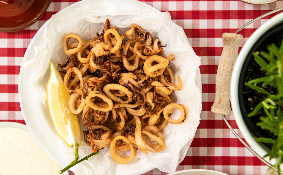 Knusprige Kalmare mit Limetten-Mayonnaise