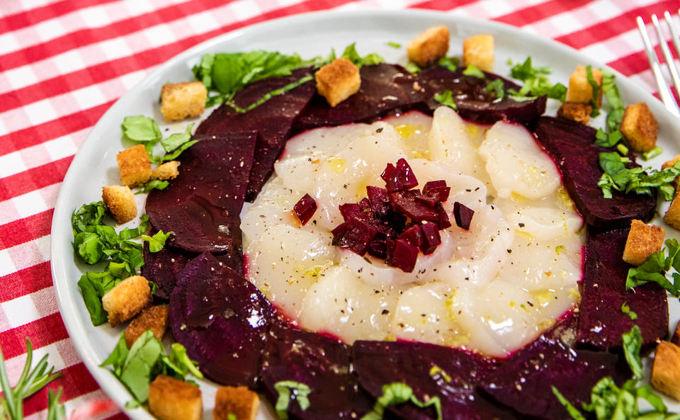 Jakobsmuschel-Carpaccio mit Roten Rüben