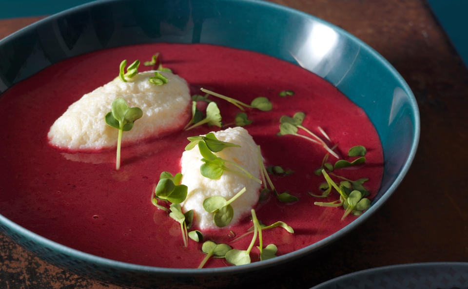 Rote-Rübensuppe mit Krennockerln