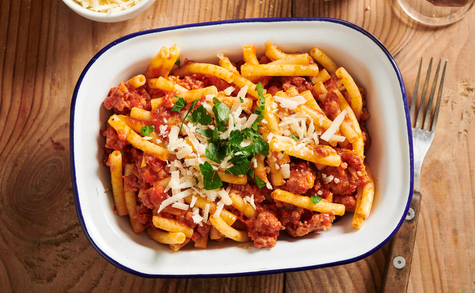 Maccheroni mit Salsicciasauce