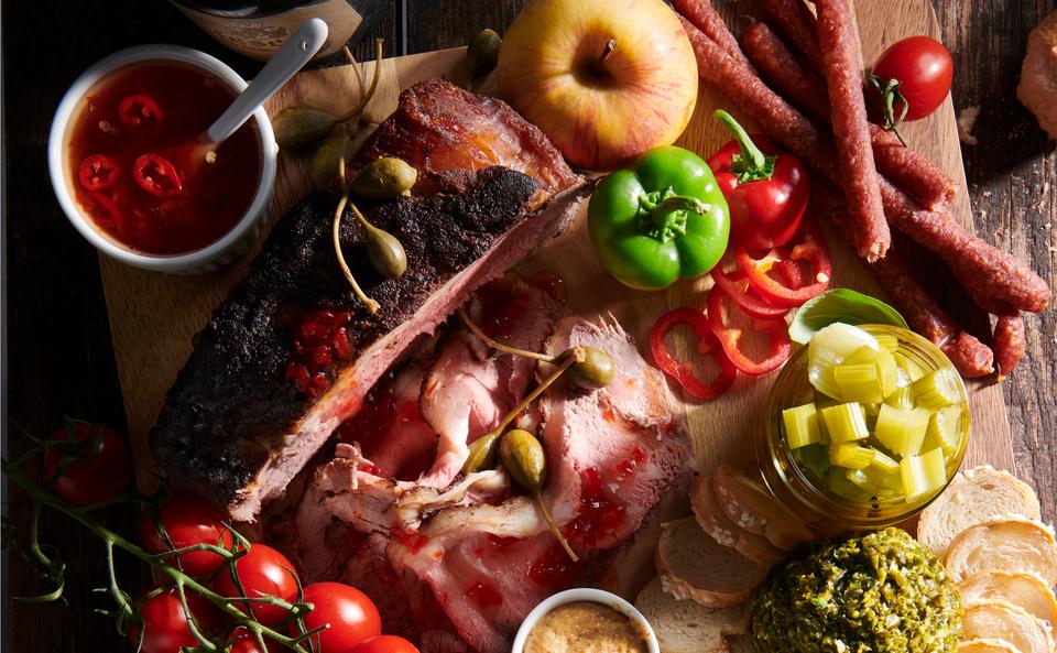 Roastbeef mit Chili-Marmelade • Rezept • GUSTO.AT
