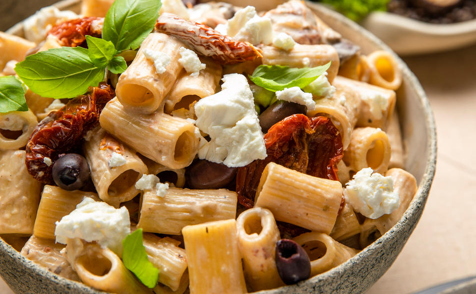 Cremige Rigatoni mit Champignons