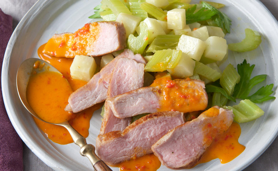 Tagliata vom Kalb mit Paprika-Kokossauce • Rezept • GUSTO.AT