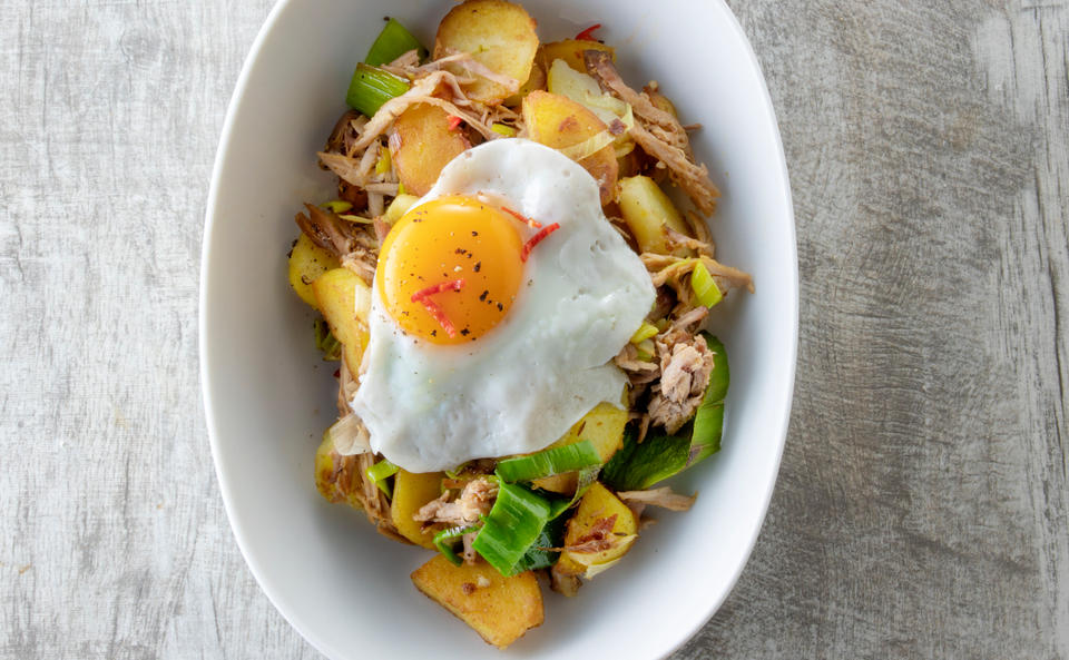 Pulled-Pork-Gröstl mit Spiegelei