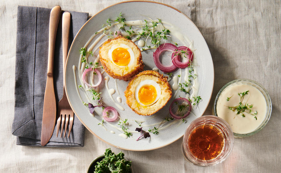 Scotch Eggs im Erdäpfelmantel