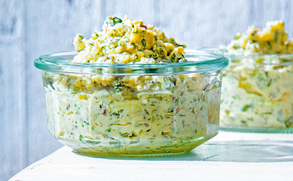 Ricotta-Pesto mit Haselnüssen und Estragon