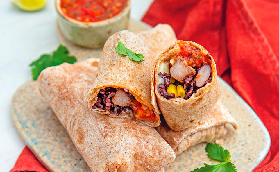 Burritos mit marinierter Schweinsschulter und Paprika-Salsa