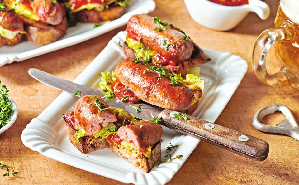 Bruschetta mit Salsiccia und Currysauce