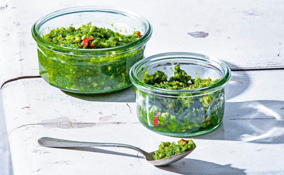 Thai-Pesto mit Koriander und Limetten