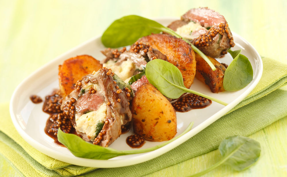Lammrouladen mit Frischkäse-Fülle • Rezept • GUSTO.AT