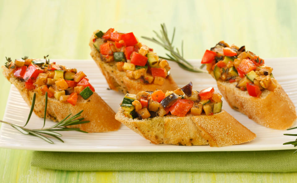 Crostini mit mediterranem Gemüse