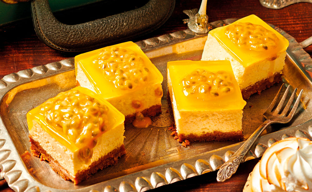 Cheesecake mit Maracujagelee • Rezept • GUSTO.AT