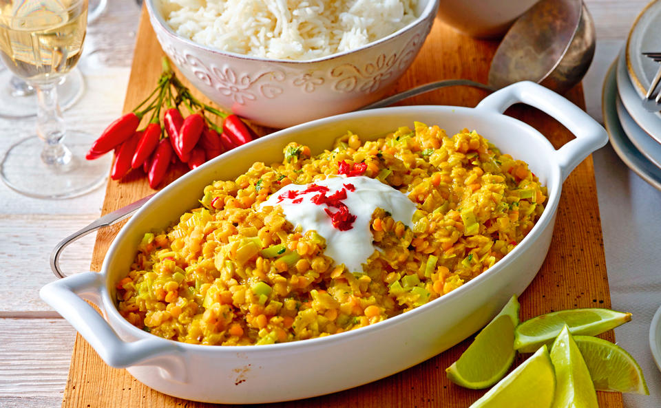 Rotes Linsen-Dal mit Joghurt und Basmatireis