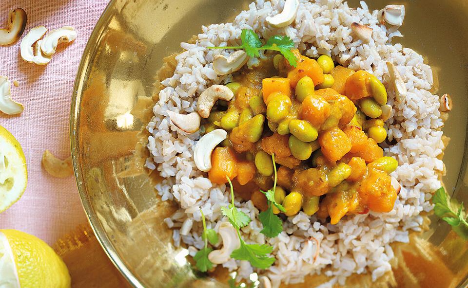 Süßkartoffel-Curry mit Cashew-Reis