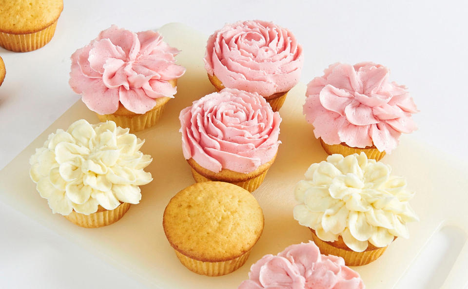 Blüten-Cupcakes: so gelingen sie garantiert