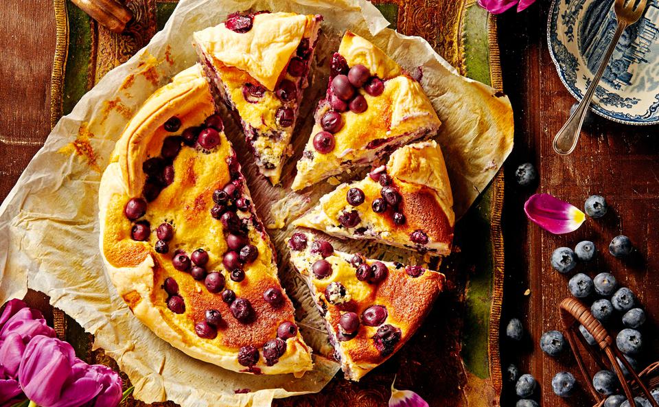 Baskischer Käsekuchen mit Heidelbeeren