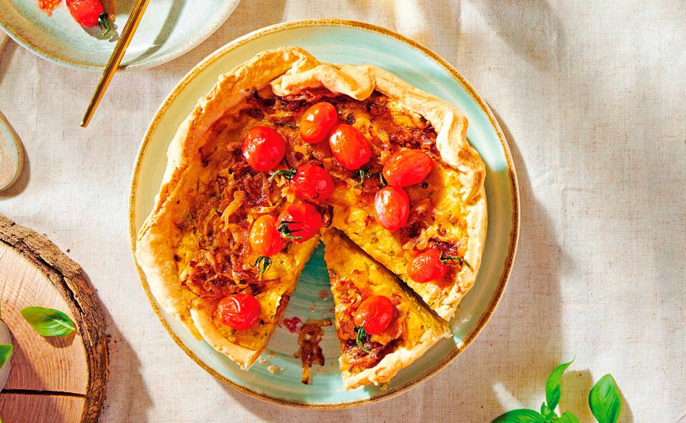 Herzhafter Erdäpfelkuchen mit Bergkäse