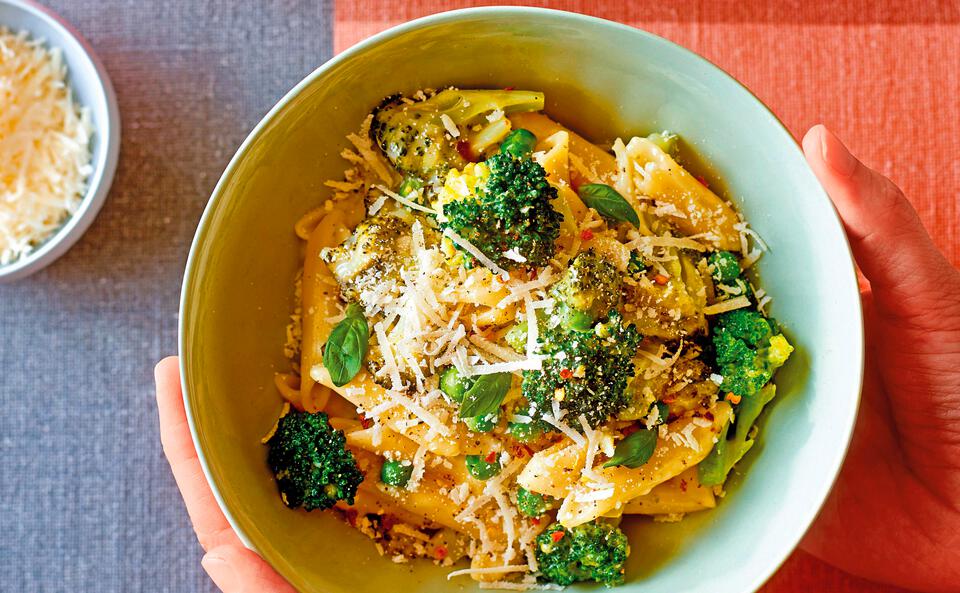 Cremige One-Pot-Pasta mit Brokkoli