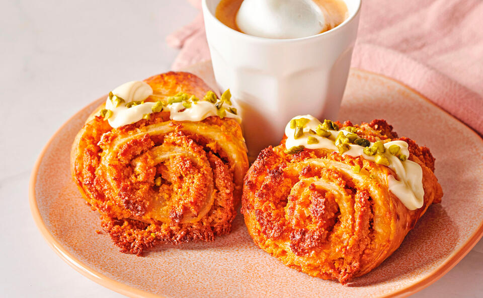 Franzbrötchen mit Salzkaramell-Kokosfülle