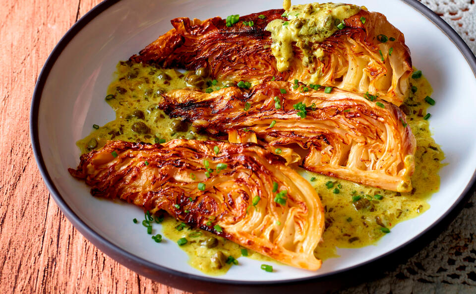 Spitzkraut mit Café-de-Paris-Sauce