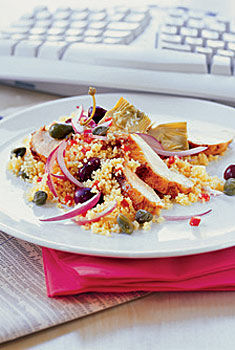 Couscous mit Hühnerbrust und Artischocken