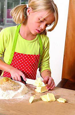 Wir backen Zitronen-Mandel-Kipferl