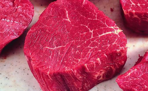 Bild: GUSTO / Stefan Liewehr Filet roh