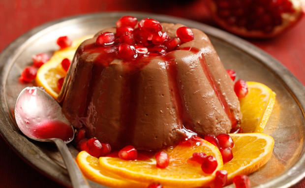 Bild: GUSTO / Theresa Schrems Schokopudding mit Granatapfel