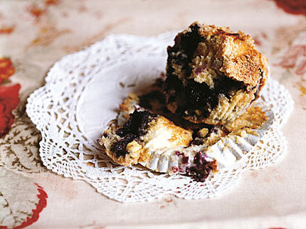 Blaubeermuffins mit weißer Schokolade