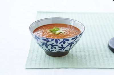 Tomatensuppe mit Zitronengras und Kokosmilch