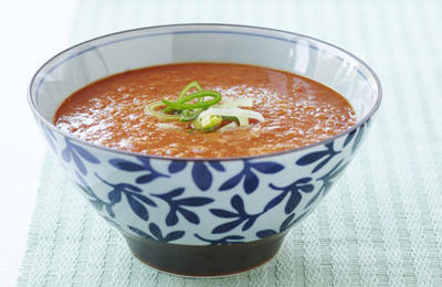 Tomatensuppe mit Zitronengras und Kokosmilch