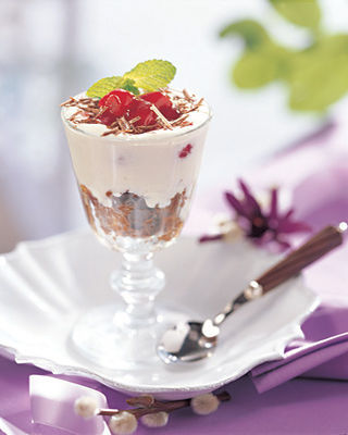 Vanille-Trifle mit Himbeeren