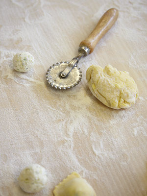Raviolo mit Steinpilzen