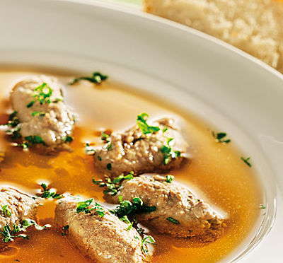 Leberknödelsuppe