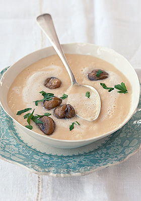 Wurzelsuppe mit Maroni