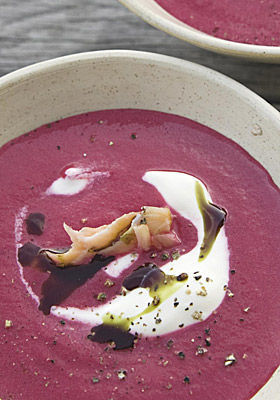 Rote- Bete-Meerrettich-Suppe