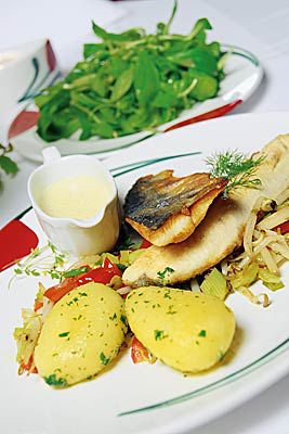 Gebratenes Saiblingsfilet mit Weißweinsauce