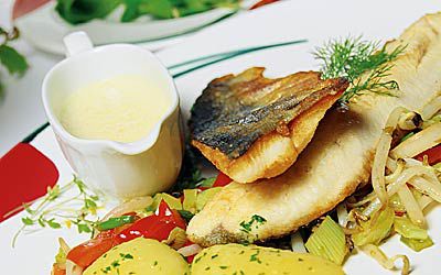Gebratenes Saiblingsfilet mit Weißweinsauce