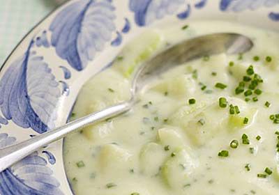 Kartoffelsuppe mit süßen Waffeln