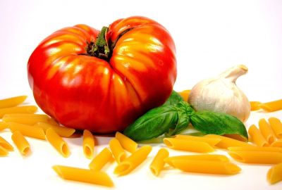 Penne Rigati mit Tomaten & Speck