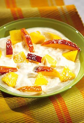 Kokos-Mango- Pfirsich-Joghurt