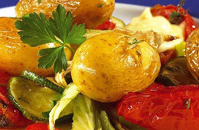 Sherry-Kartoffeln mit Ofengemüse