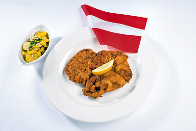 Österreich: Wiener Schnitzel mit Erdäpfelsalat