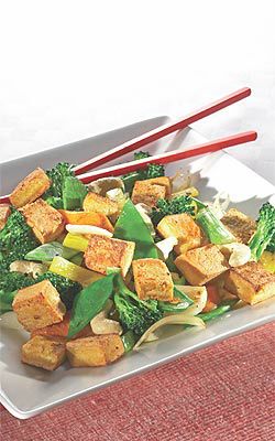 Wokgemüse mit Huhn, Shrimps oder Tofu