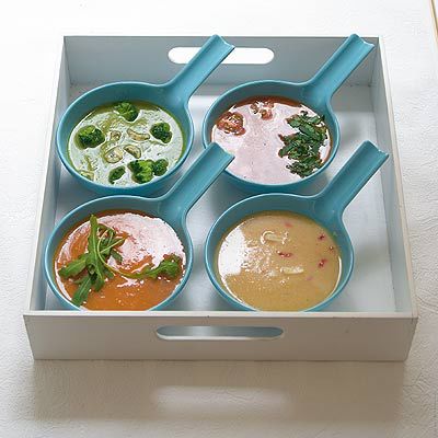 Brokkolisuppe mit festem Schimmelkäse