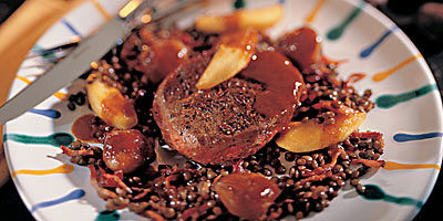 Hirschrückensteak mit Apfel und Maroni